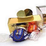 Lindor Truffles in Small Touch Gift Box (2)